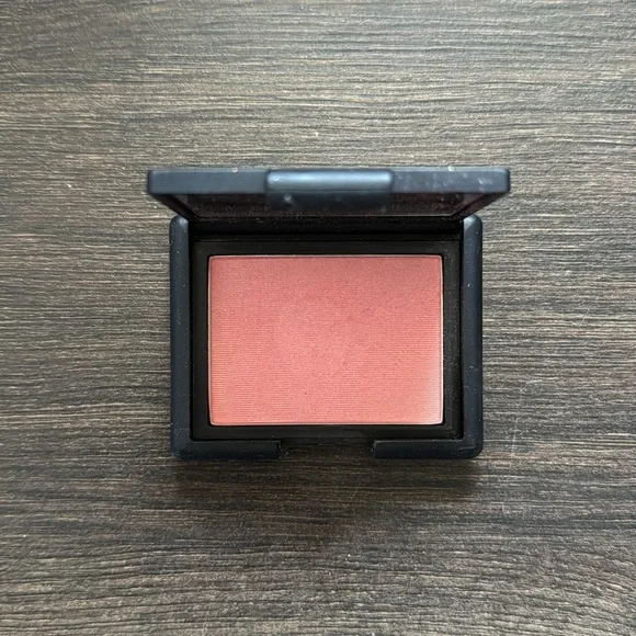 NARS Powder Blush - Picture 3 of 3